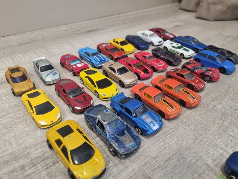 Машинки Hot Wheels, Welly