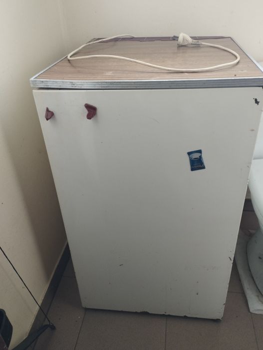 Lodówka PRL  ekologiczna Polar ts 135 działająca od 40 lat