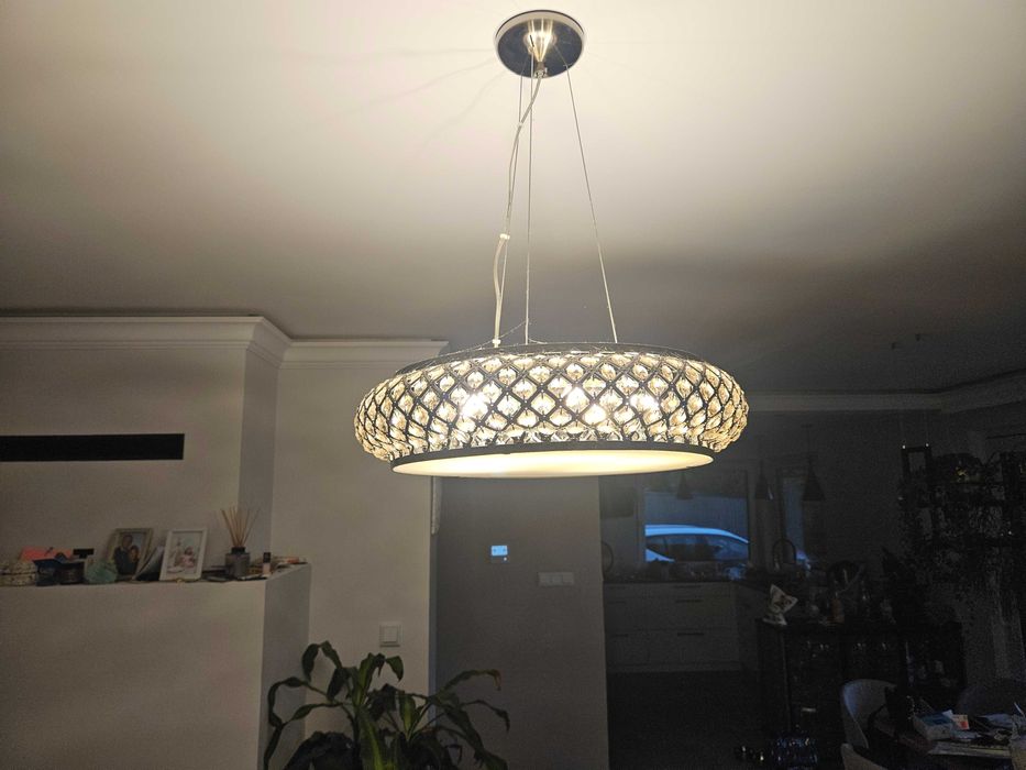 Lampa wiszaca salon