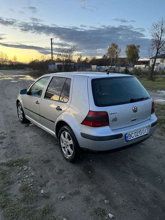 Golf 4, 1.4 бензин, 2001