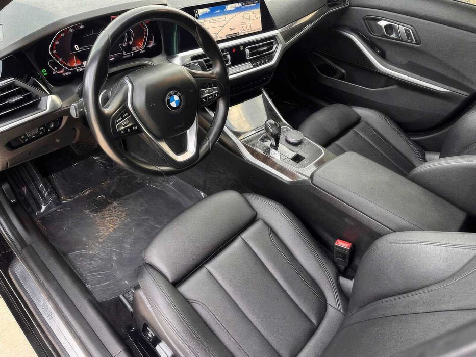 BMW 3 Series 330i      2020