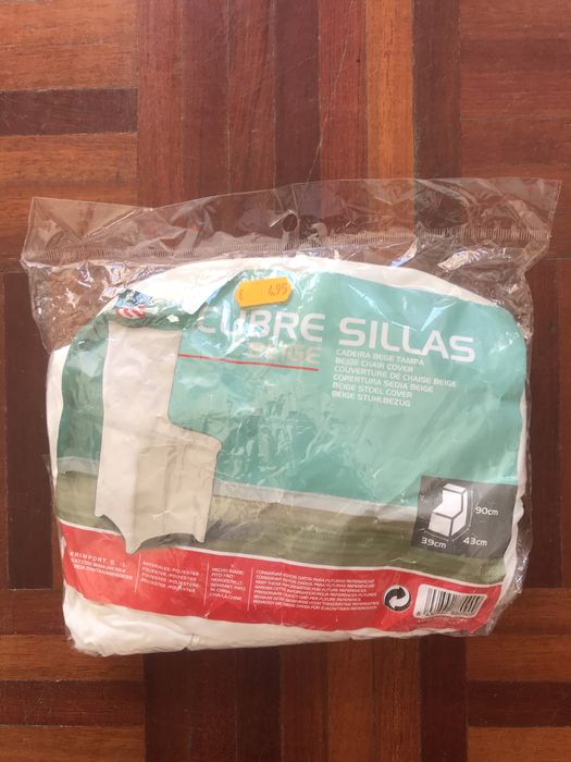 Cobertura bege/branca de cadeira (90x43x39) NOVO