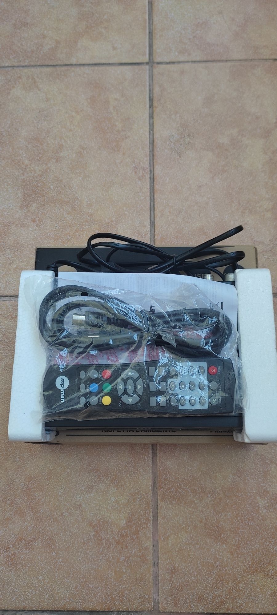 Новий тюнер DVB T2, цифровий ефірний примач.