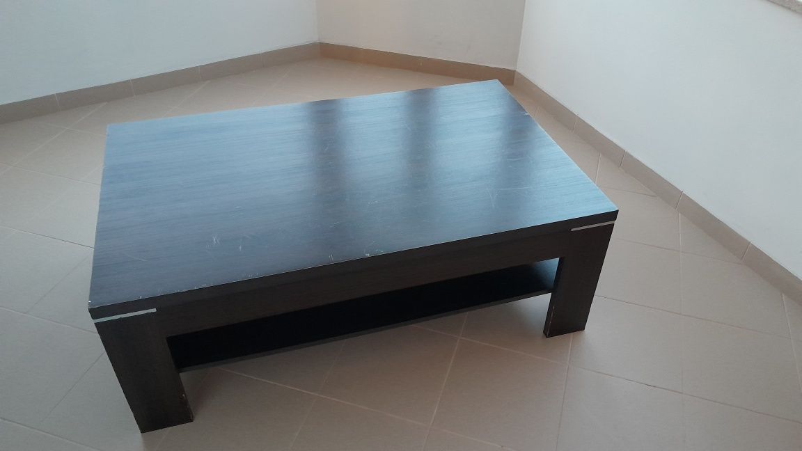 Mesa de Sala ( Em bom estado )