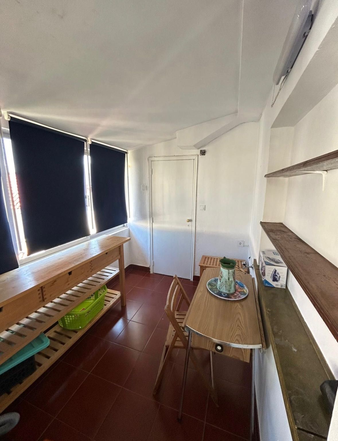 QUARTO - mês de agosto ao pé da praia