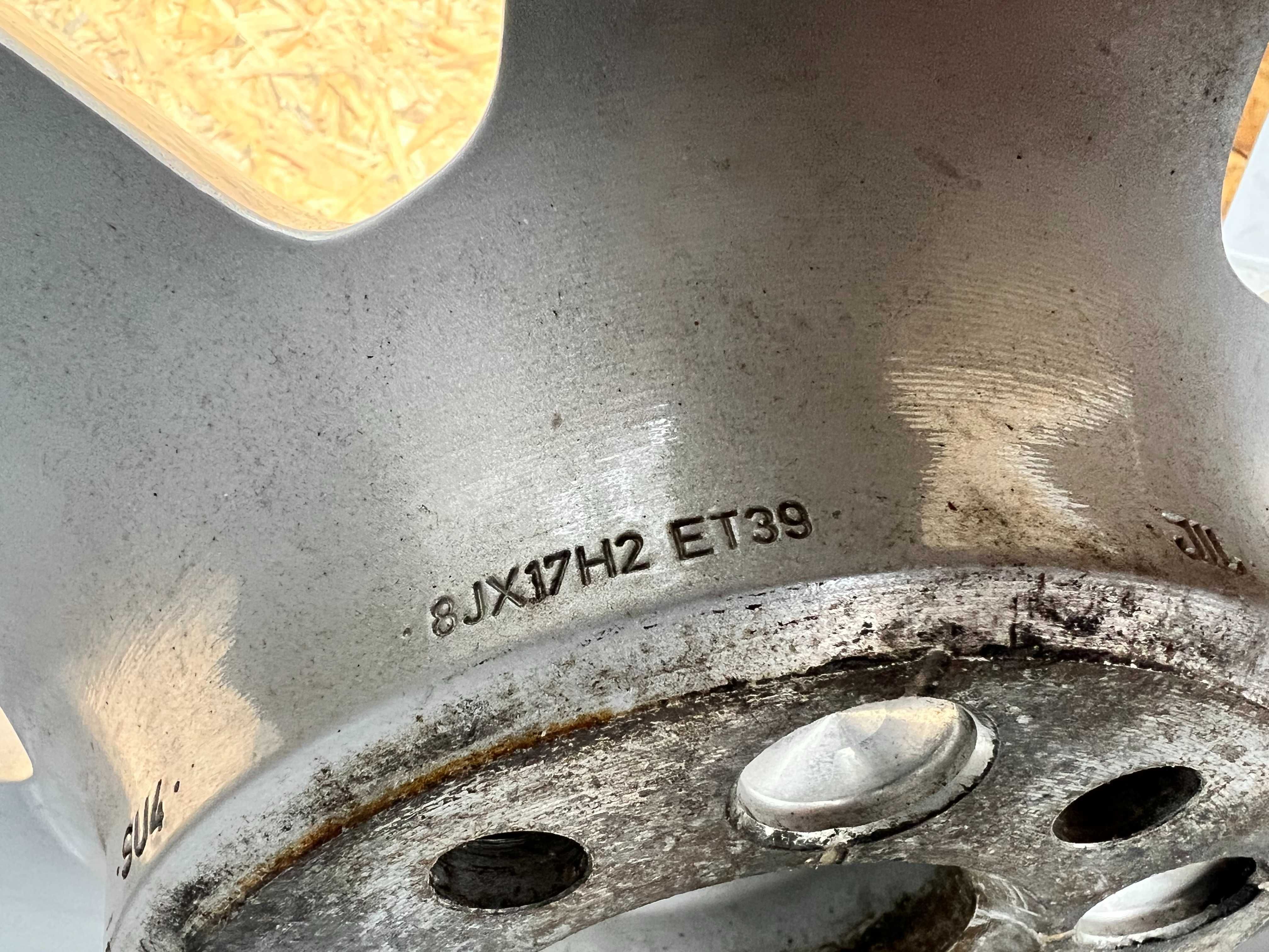 AUDI A6 C7 Felgi aluminiowe 17 8Jx17H2 ET39 komplet ORYGINAŁ