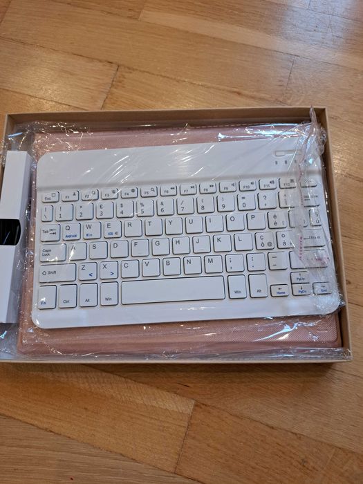 Klawiatura etui Iveoppe 10.5" 10.2" biały różowy bluetooth