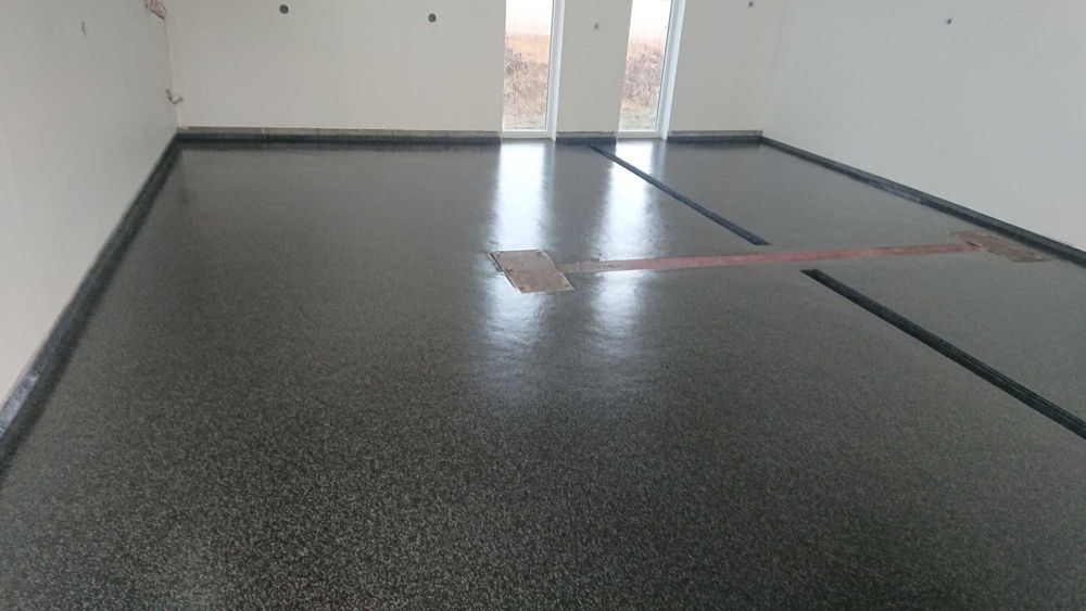 Posadzki żywiczne,remonty posadzek przemyslowych .