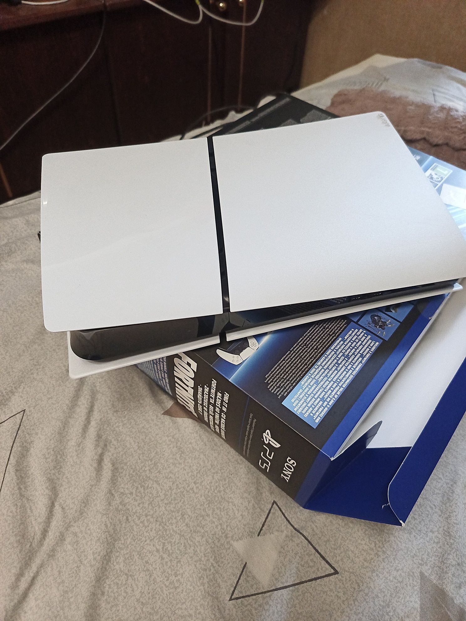 Продаю Sone Play Station 5
