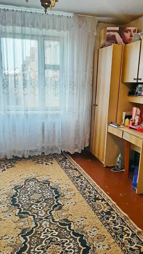 Продам 4-х комнатную квартиру на Крымской