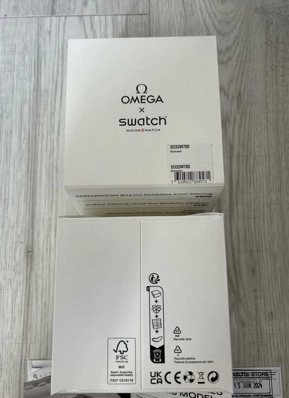 Swatch x Omega Bioceramic Moonswatch Mission To Moonphase Snoopy