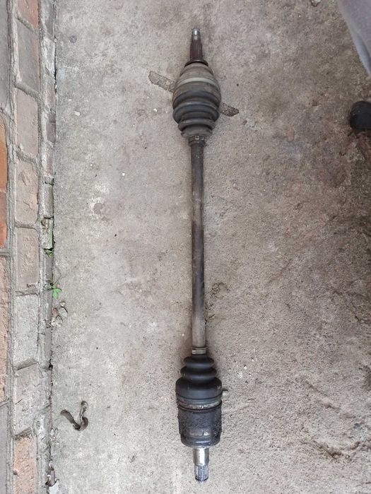 ступиця в зборі (розборка Таврія)