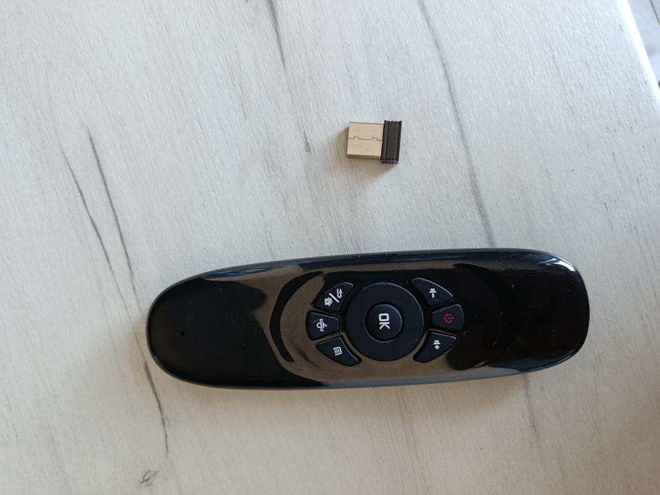 Блютуз пульт з мишкою та клавіатурою