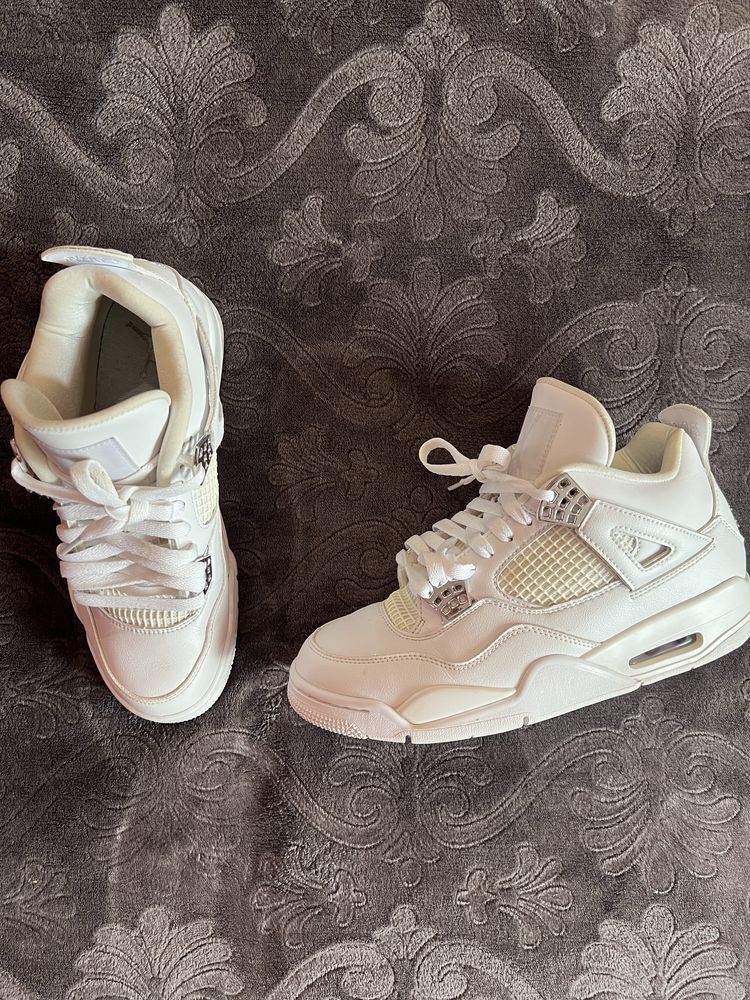 Оригінальні Nike Air Jordan 4 Pure Money