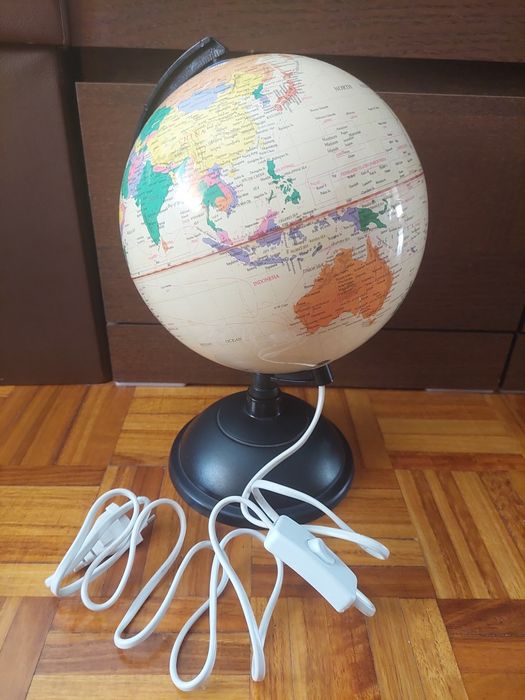 Candeeiro em Globo