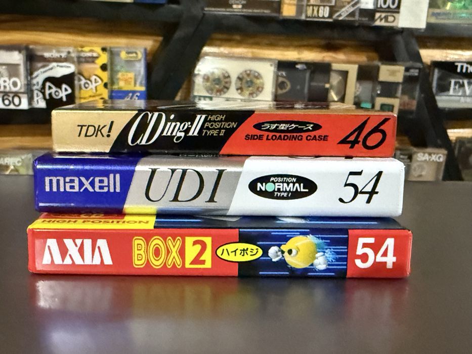 Продам лот аудио кассет TDK Maxell