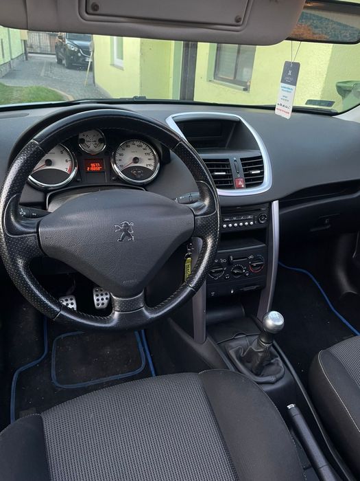 Peugeot 207 CC 1.6 benzyna