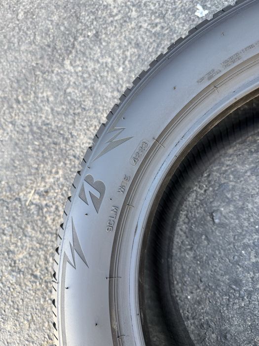 Bridgestone Blizzak lm005 99Н 225/60 r17 6.9-6мм 2023рік