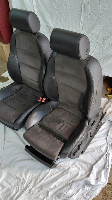 Fotele wnętrze Audi A4 b6 b7 avant 4x grzane.
