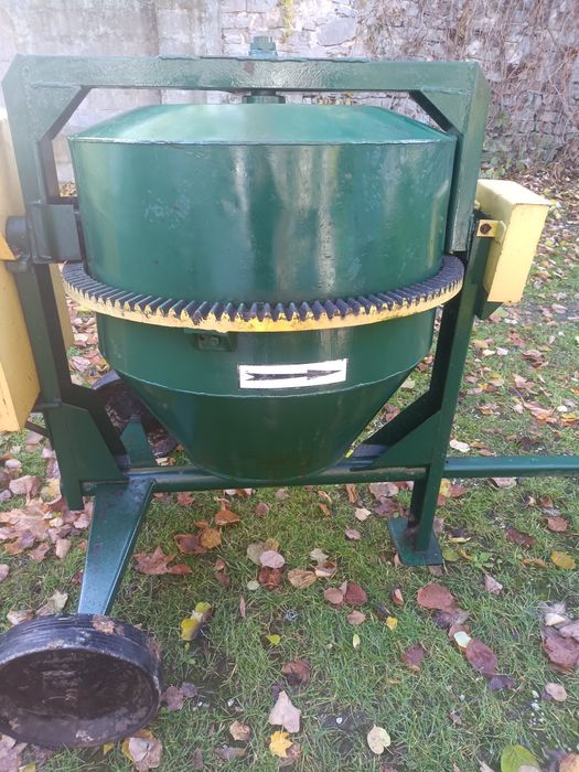 Betoniarka firmy defro