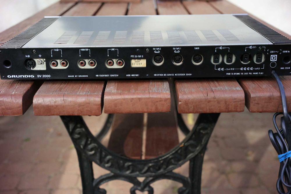 Sprzęt audio po likwidacji serwisu Grundig SV 2000 Hi Fi