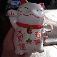 Статуетка на подарунок Щастливый кіт Манеки Неко,порцеляна