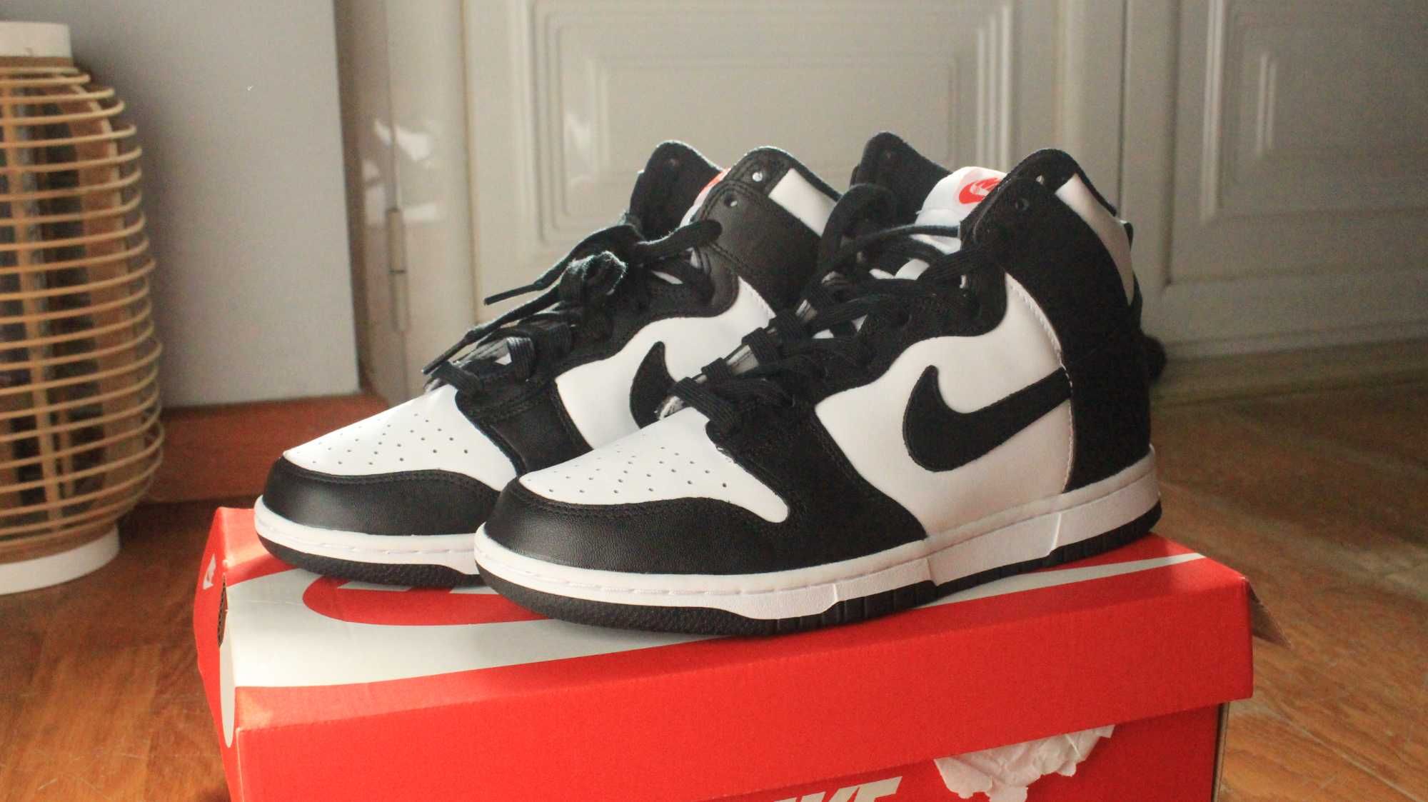 Nike Dunk High Panda