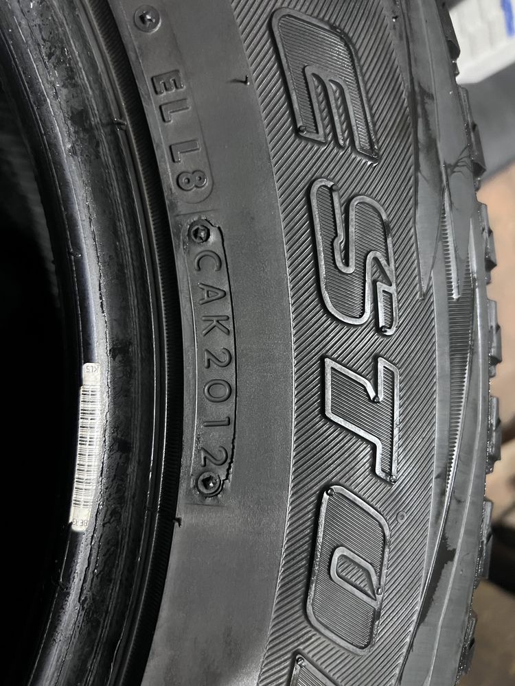 Bridgestone Blizzak dm-v1 235/65 R17