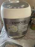 Продам Хлібопіч Kenwood BM900