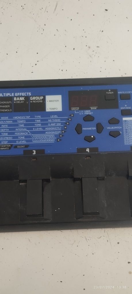 Pedaleira guitarra elétrica Boss me-8