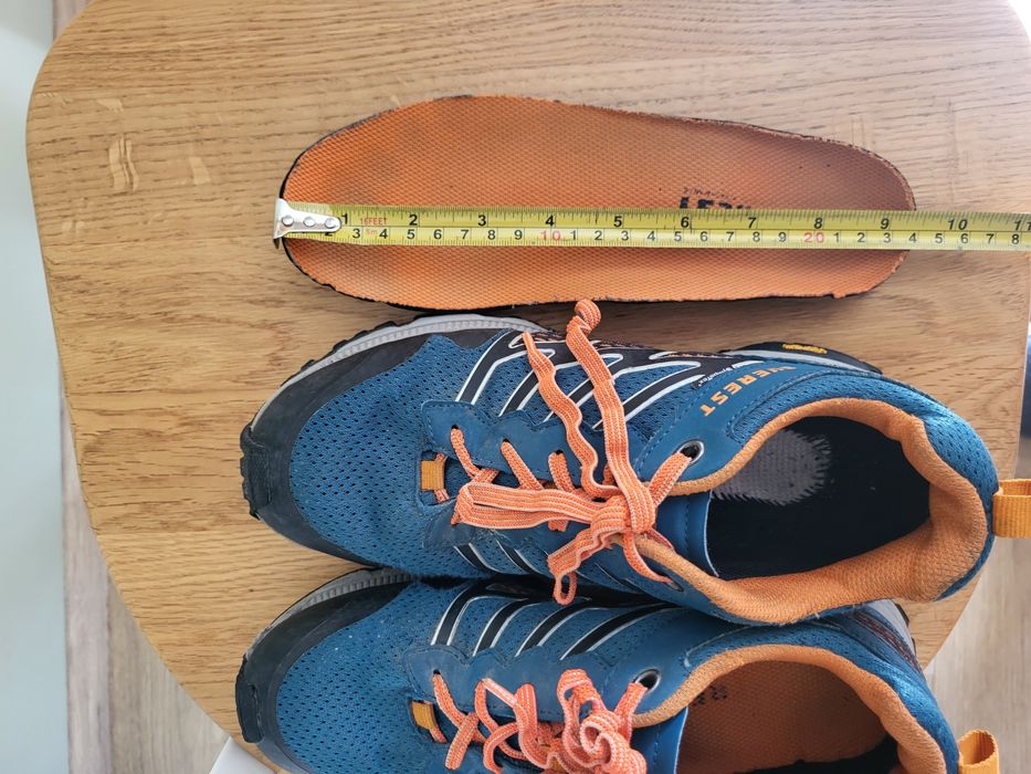 Трекінгові кросівки, розмір 37