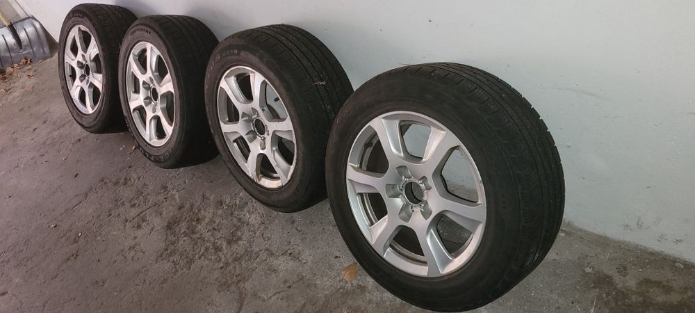 Alufelgi z oponami zimowymi 225/55R16 do Audi A4 B8 2019 rok