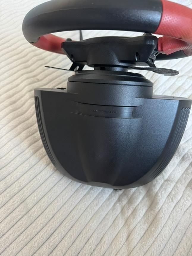 Volante thrustmaster t150 special edition