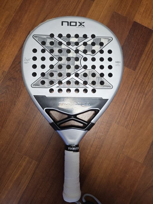 Raquete Padel NOX AT10 18K 2024