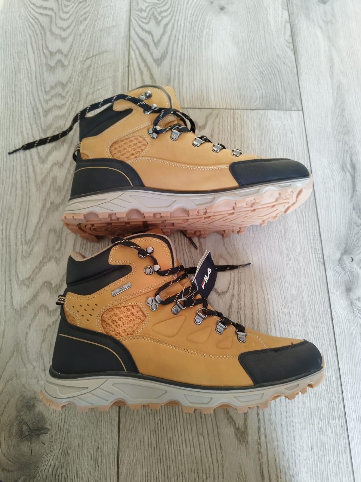 R.44 Fila trapery męskie buty zima