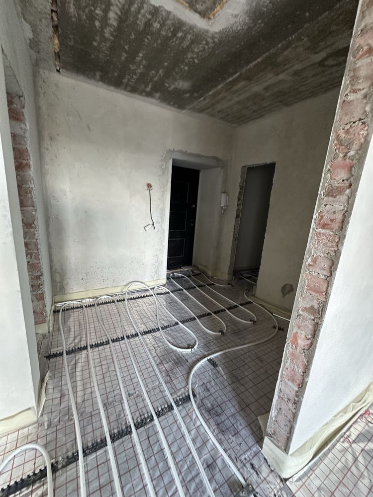 1 кімнатна велика 60м2 зданий будинок