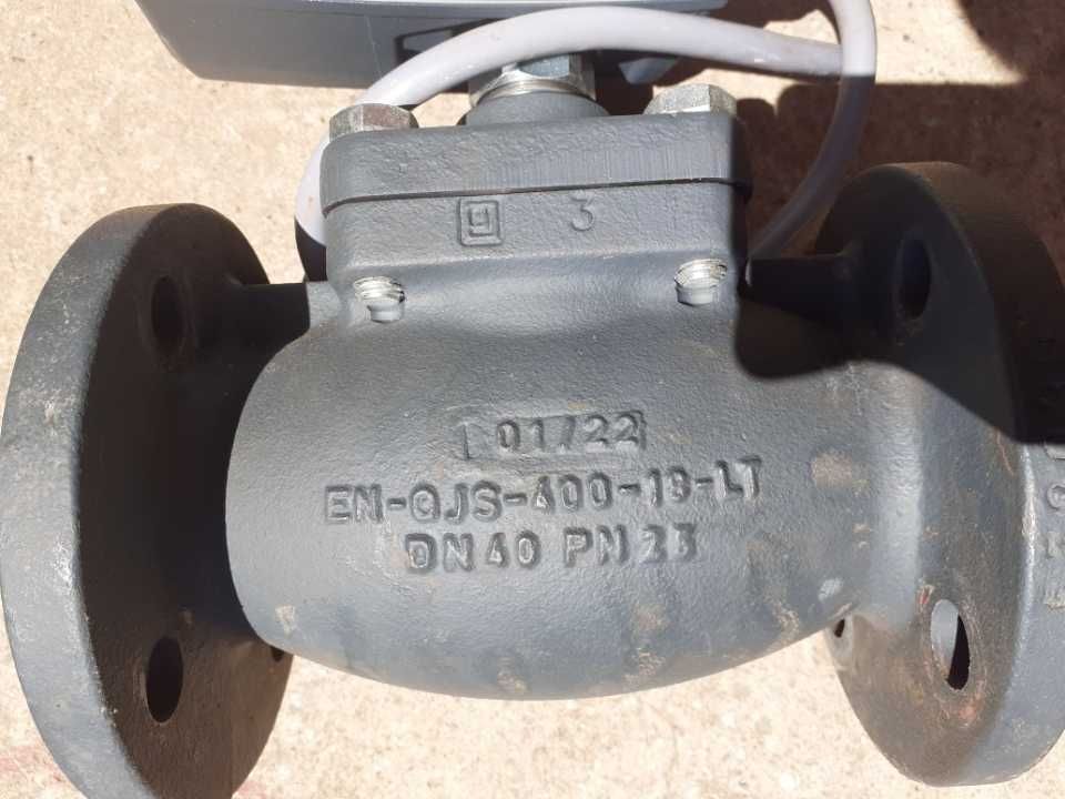Zawór Danfos VB2,DN40,Kvs25,PN25+Siłownik Danfoss AMV33,230V