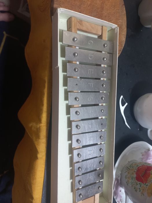 Металлофон в коробке