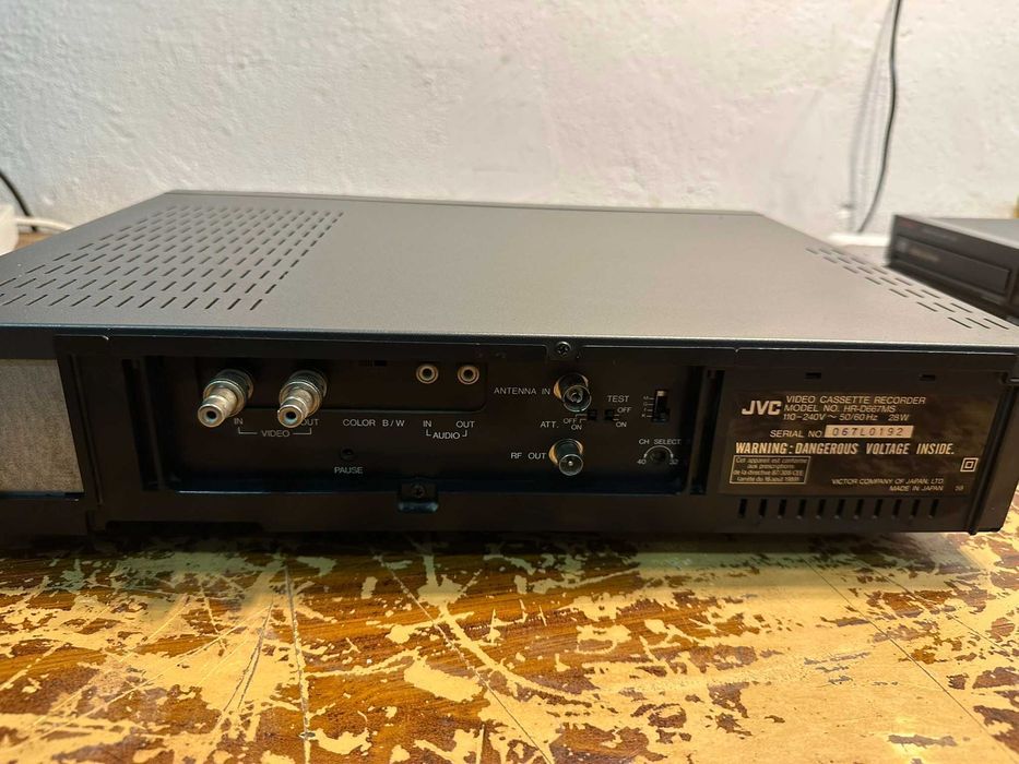 Magnetowid JVC HR-D667 MS