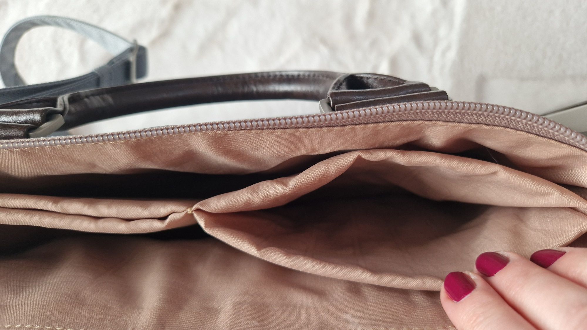 Torba na ipad Air 2, ipad Pro 9.7", tablet do 10" Moshi Urbana Mini