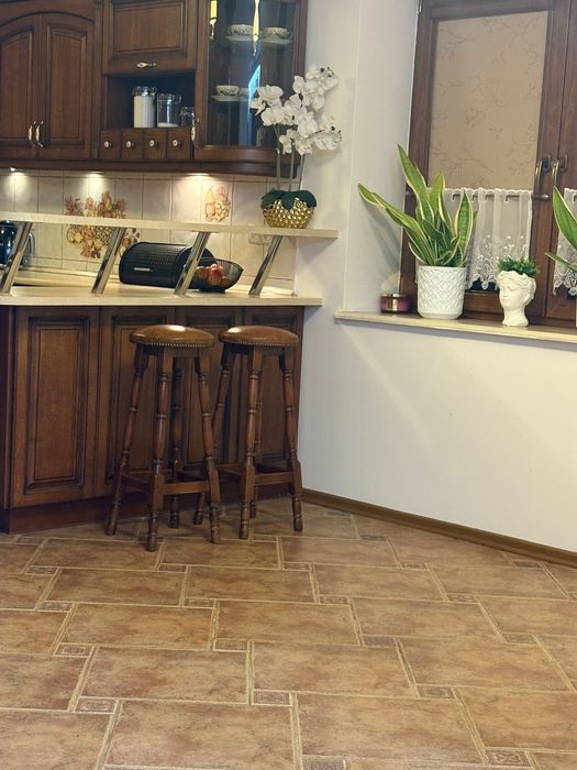 Hoker barowy drewniany skorzany cena za 2 sztuki