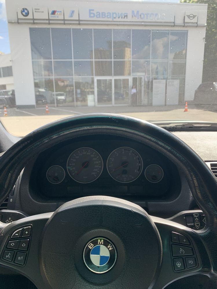 Продам BMW x5 e53 2005
