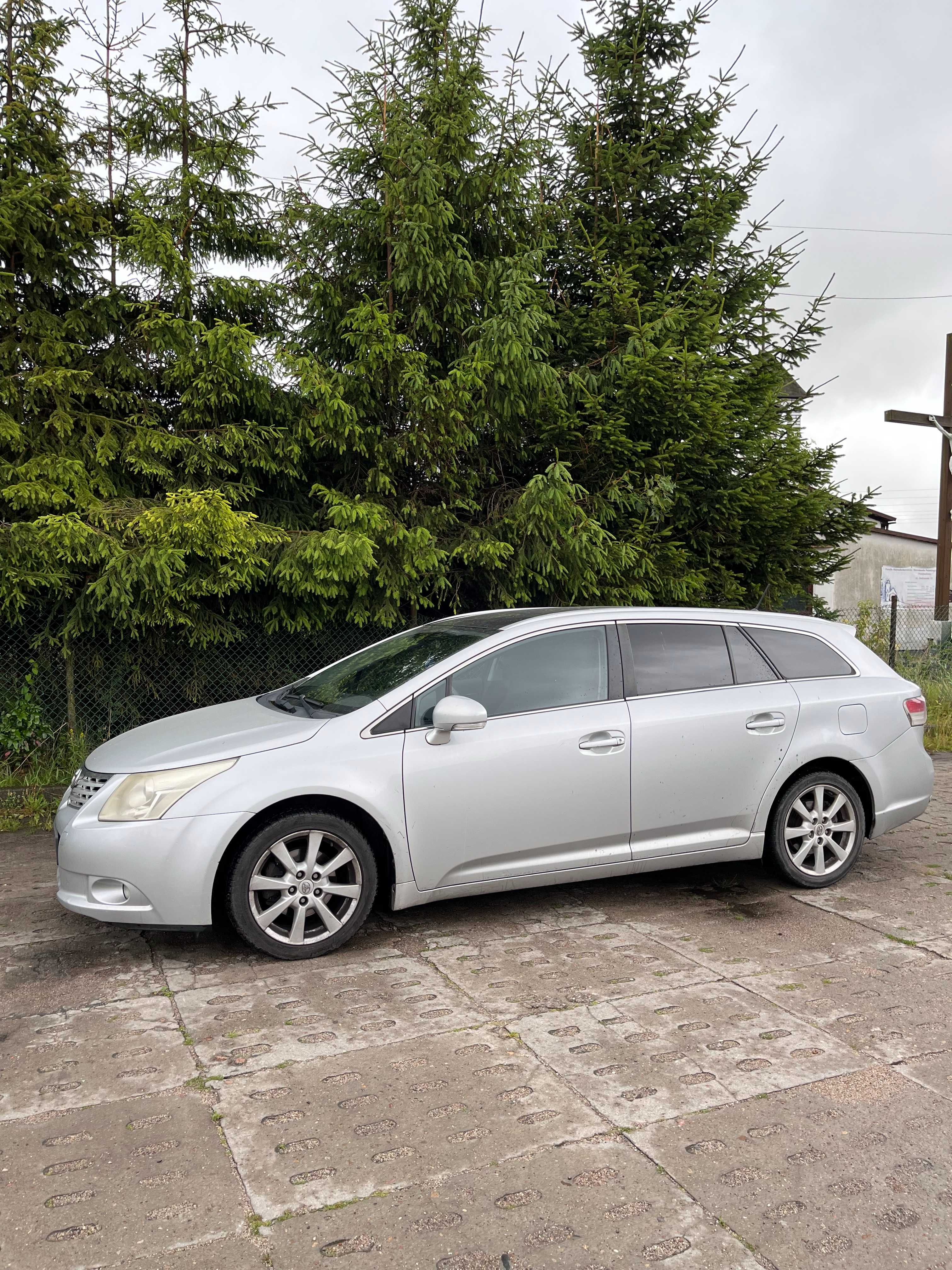 Toyota Avensis t27 2.0 D4D panorama