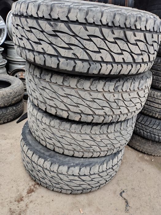 Продам Шини Bridgestone Всесезонні 265/65/17