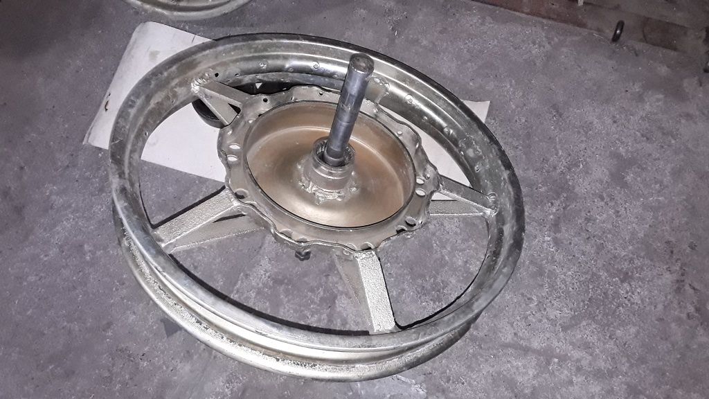 Колеса мотоциклів МТ, Урал, К 750 / R 19, R 18 /