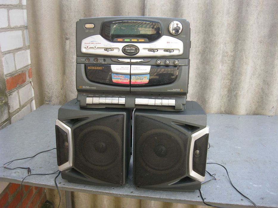 Продам колонки от музыкального центра