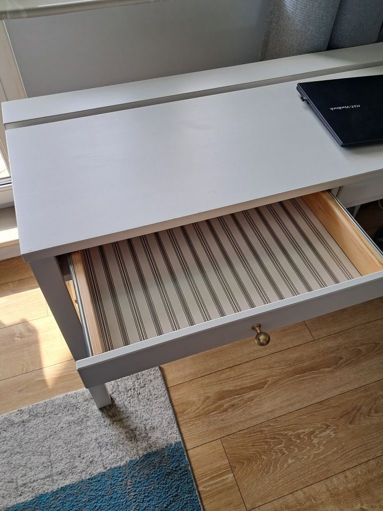 IKEA Hemnes  białe biurko lub toaletka naturalne drewno
