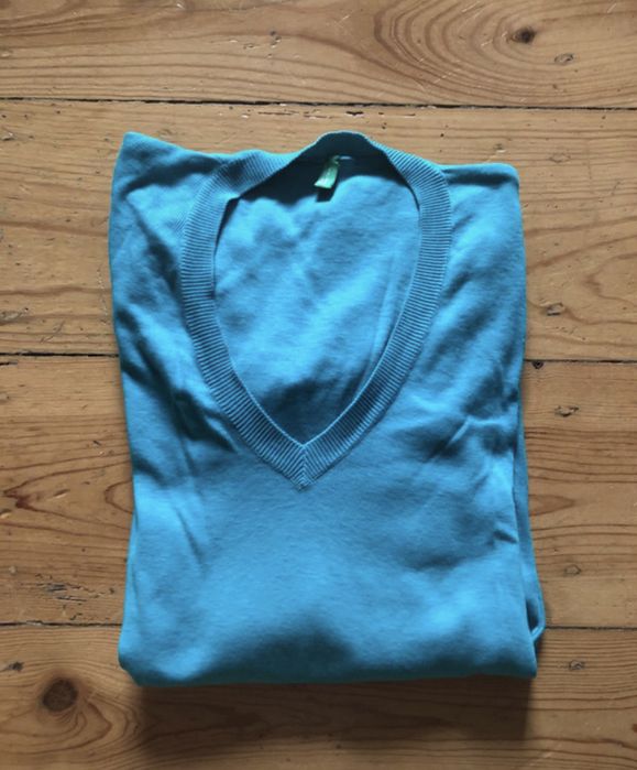 Camisola azul da Benetton