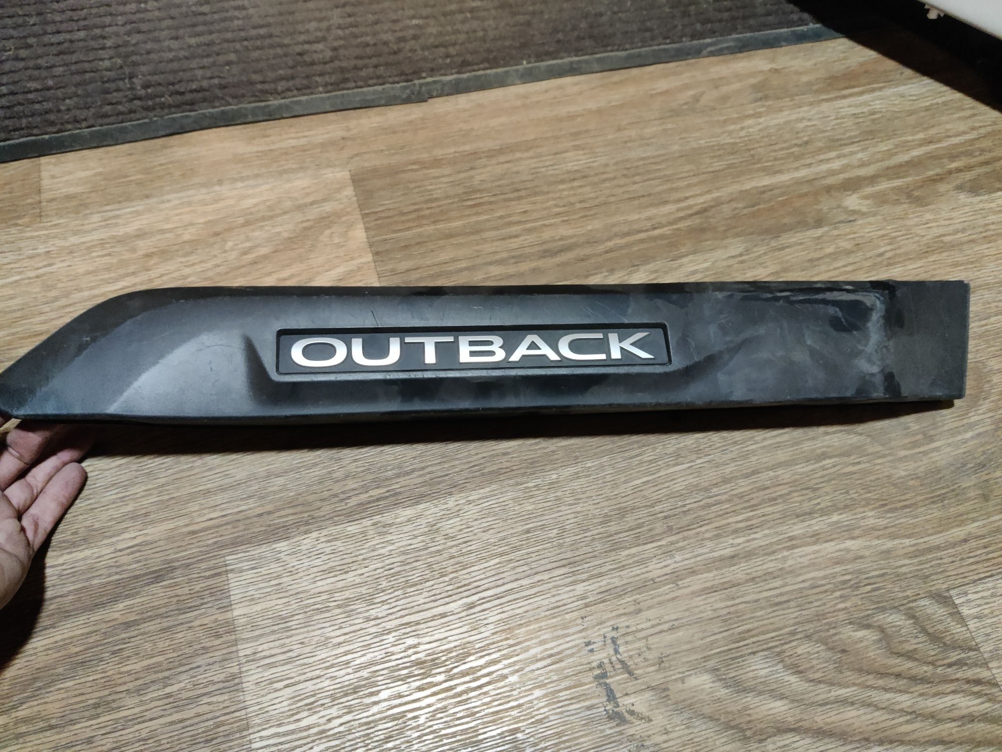 Subaru outback 2020 пластів двері