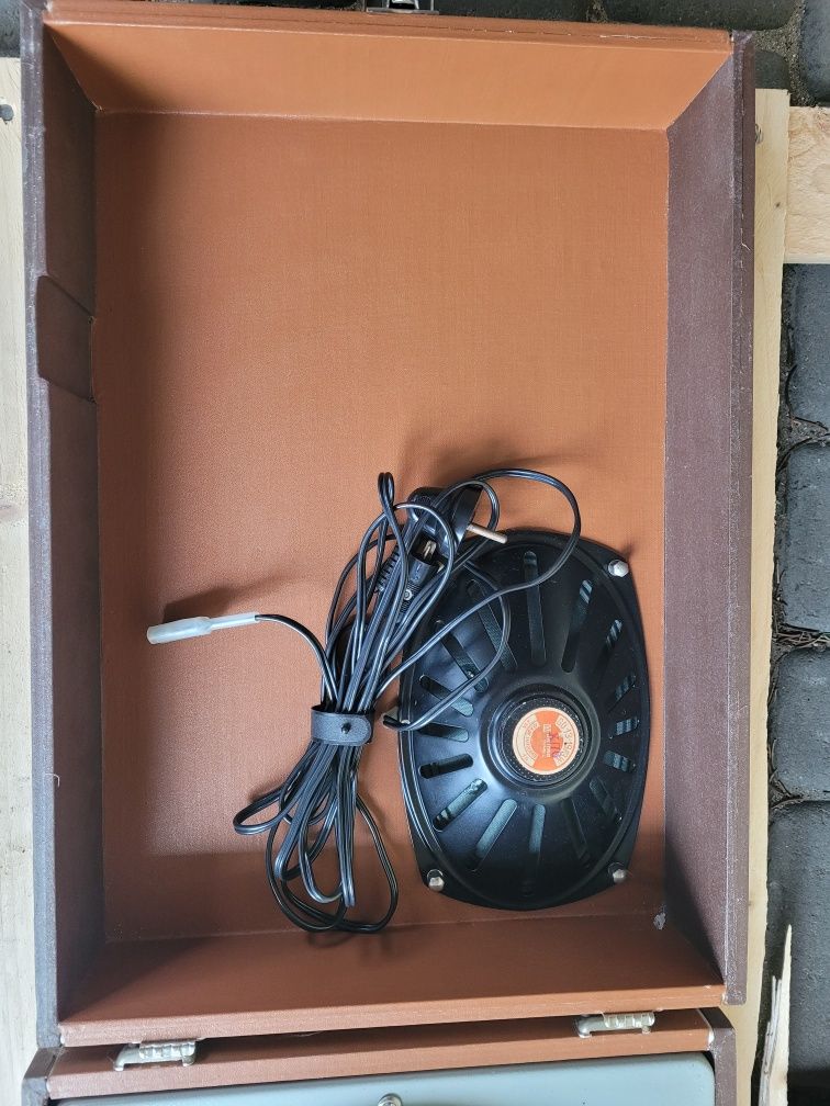 gramofon walizka unitra fonica wg-550